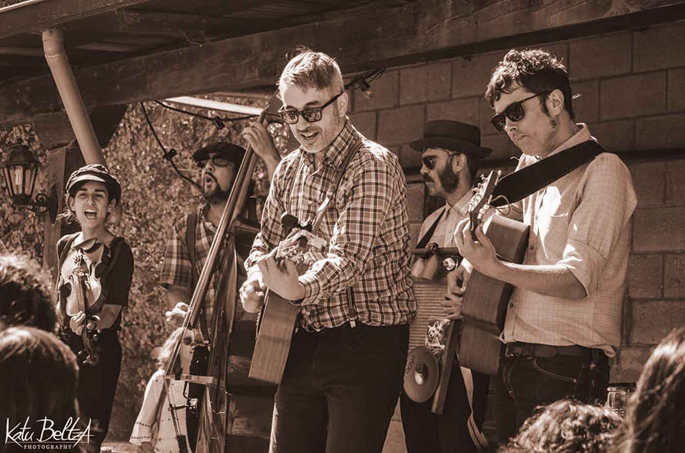 Dr.-Maha-Miracle-Tonic-por-katu-beltza