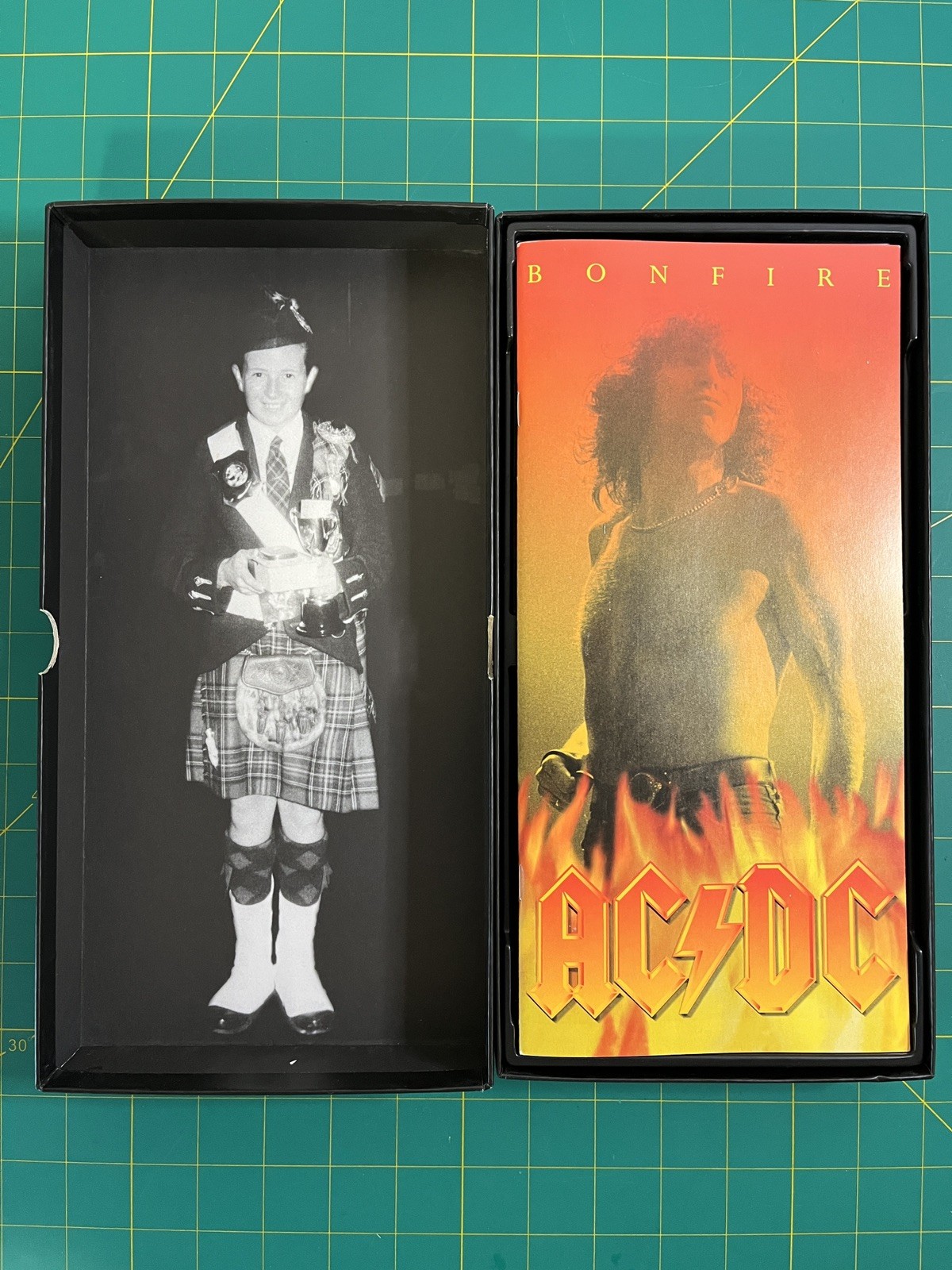 AC/DC Bonfire Collector Box w/ The Razor’s Edge & Live CDs Tested