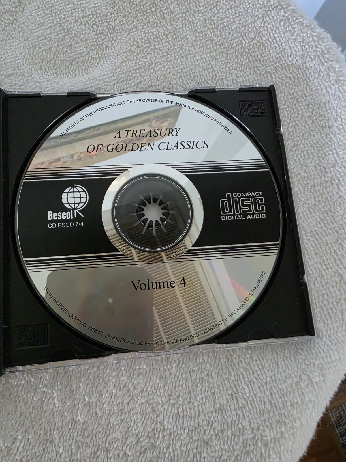 A Treasury Of Golden Classics (111 Favorite Classics On 4 CD's) [4xCD] BSCD-7