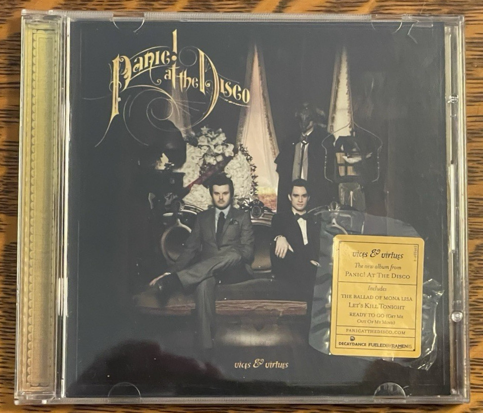 CD~ PANIC AT THE DISCO~ 2011~ VICES & VIRTUES~ HYPE STICKER