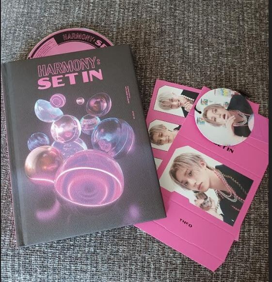 P1Harmony:5th mini album -incl.Booklet, CD, logo tag, photo stamp(no photocards)