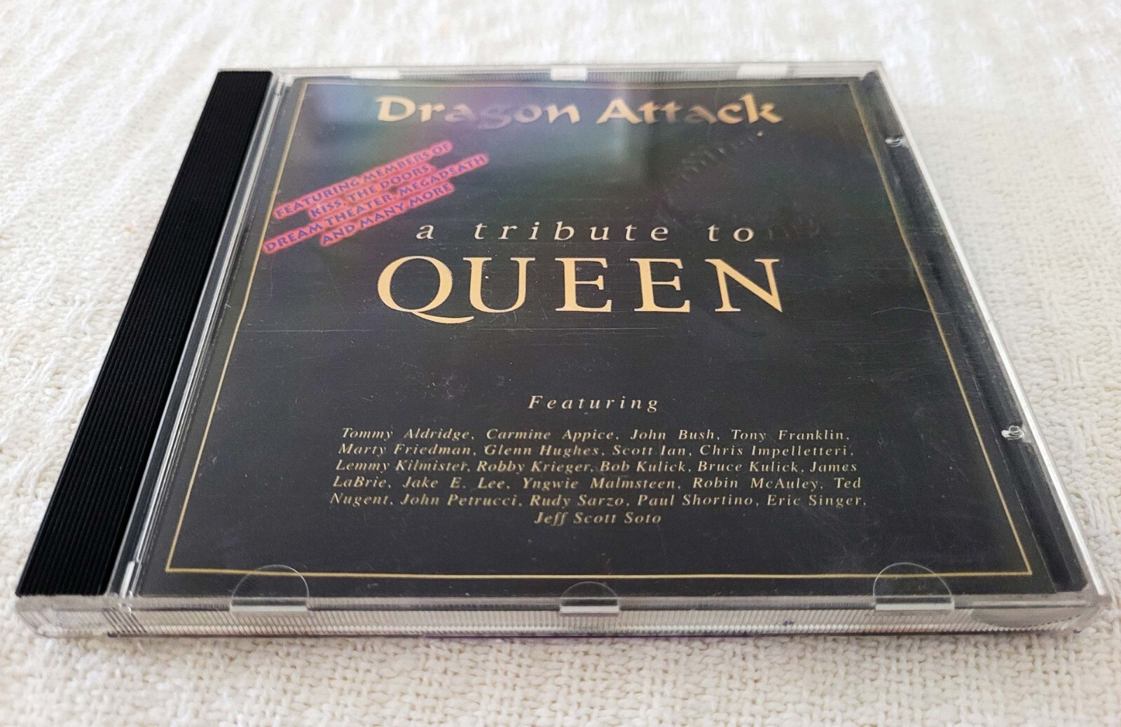 CD DRAGON ATTACK - A TRIBUTE TO QUEEN - RARE BRAZIL VERSION W/ ERROR MISPRINT 🔥