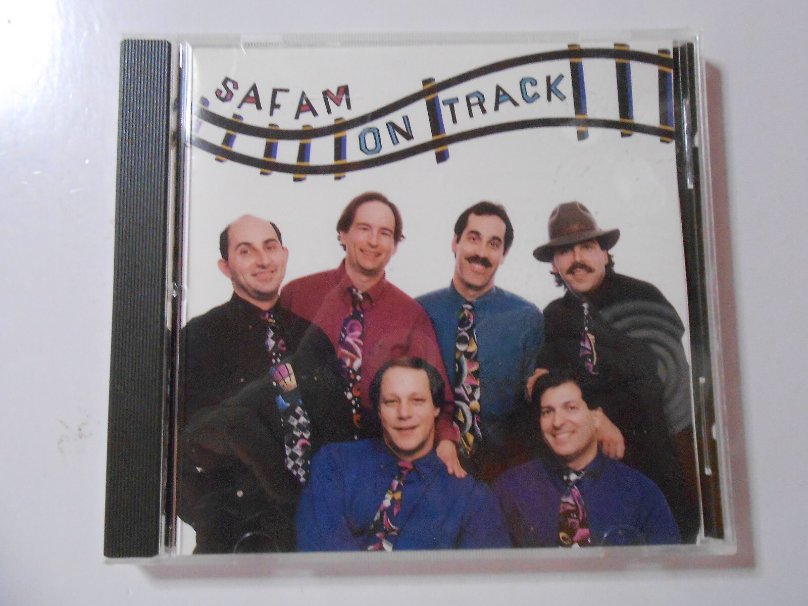 THRIFT some CDs Rock/Pop/Unusual BROWSE BIN CD Choices Jetset-Music U PICK