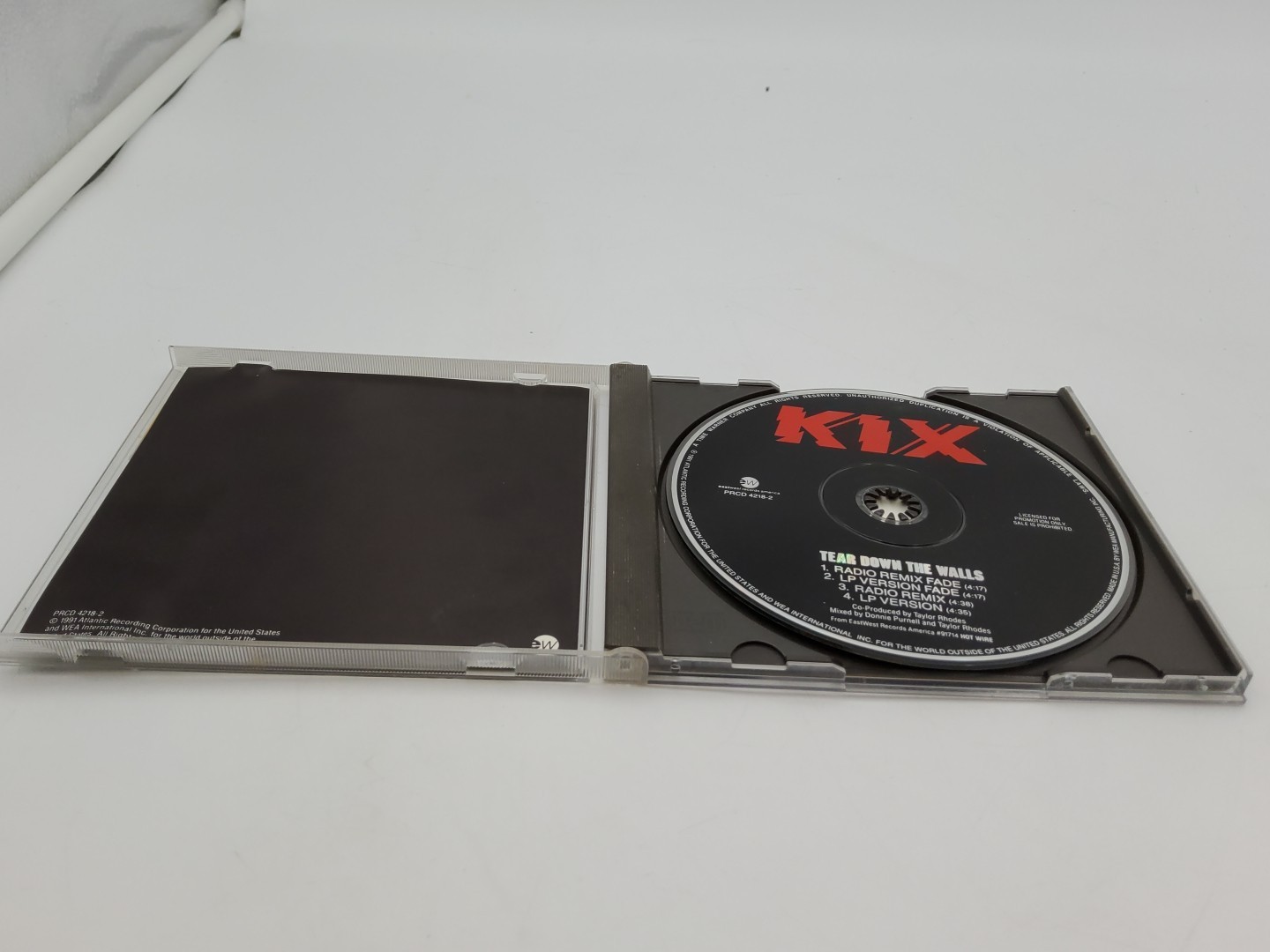 Kix – Tear Down the Walls – 1991 – Hard Rock / Glam Metal – CD