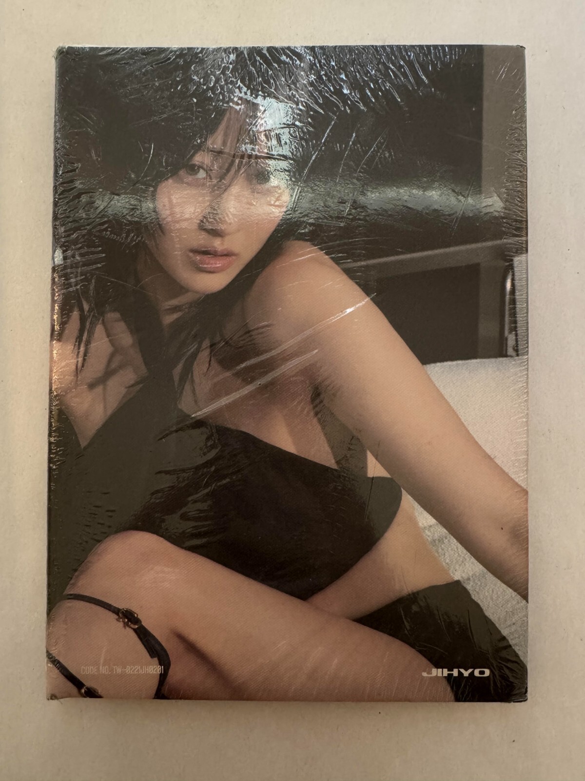 Jihyo (Twice) Zone Cd And Photo Book - Y Version - NEW