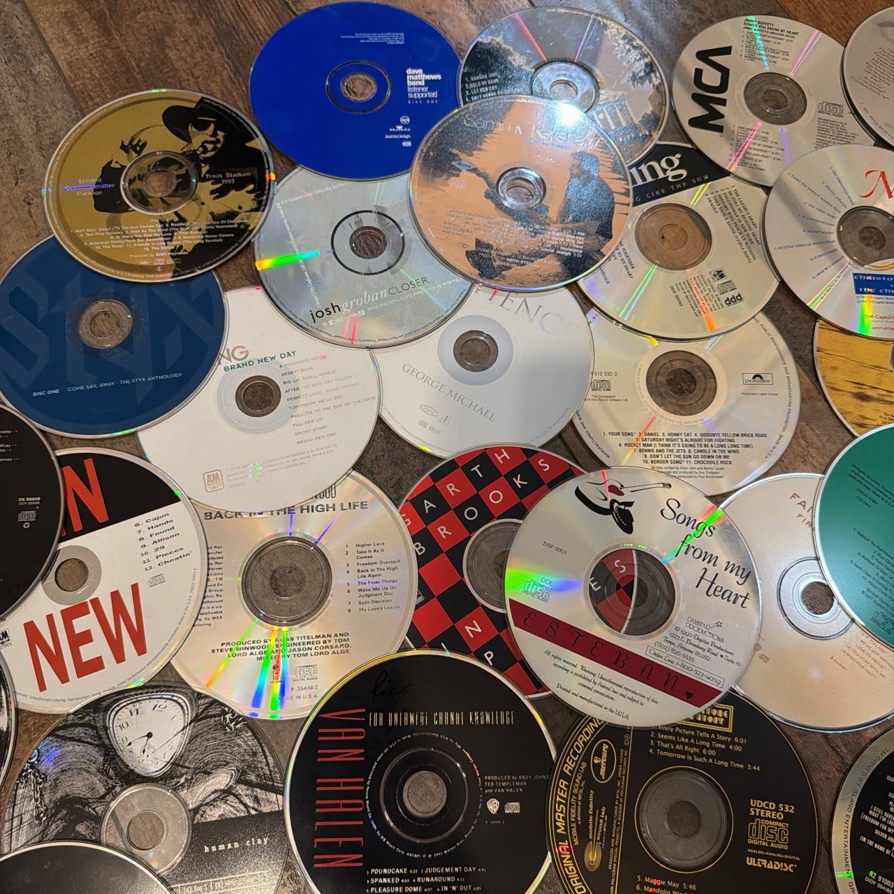 Lot of 100 Random CD's (DISCS ONLY, NOT EX-LIBRARY) from many genres