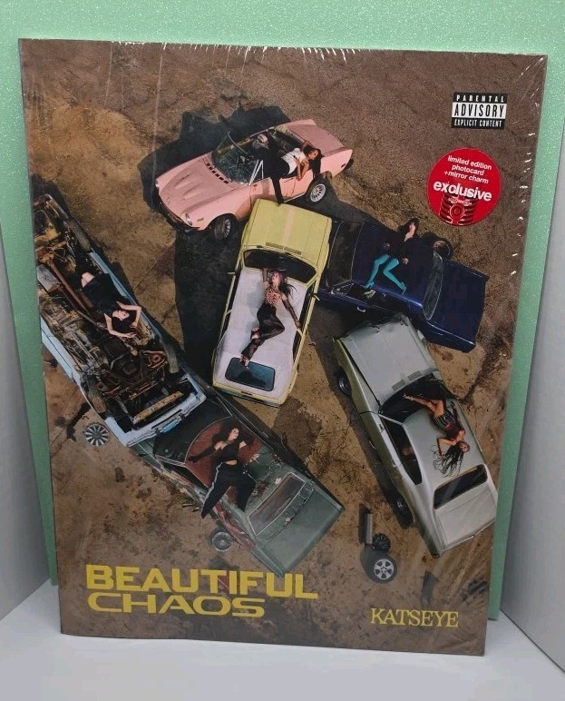 KATSEYE - BEAUTIFUL CHAOS LIMITED EDITION PHOTOCARD+MIRROR CHARM