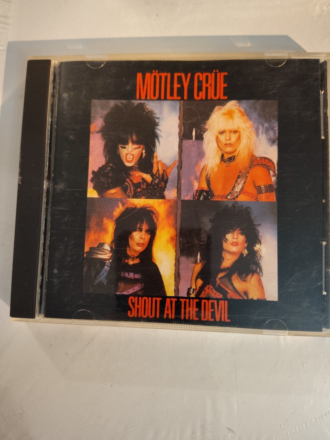 Shout at the Devil [Bonus Tracks] byMötley Crüe (CD, Jun-1999 Elektra (Label)B28