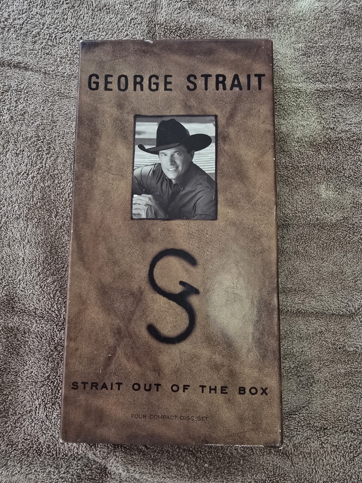 George Strait-Strait Out of the Box-4 CD Box Set