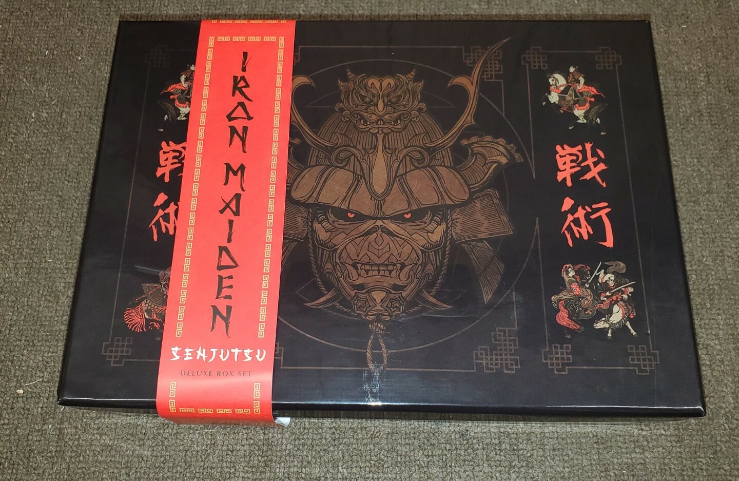 Iron Maiden Senjutsu deluxe box set 2 CD+BluRay + 28 page booklet pre