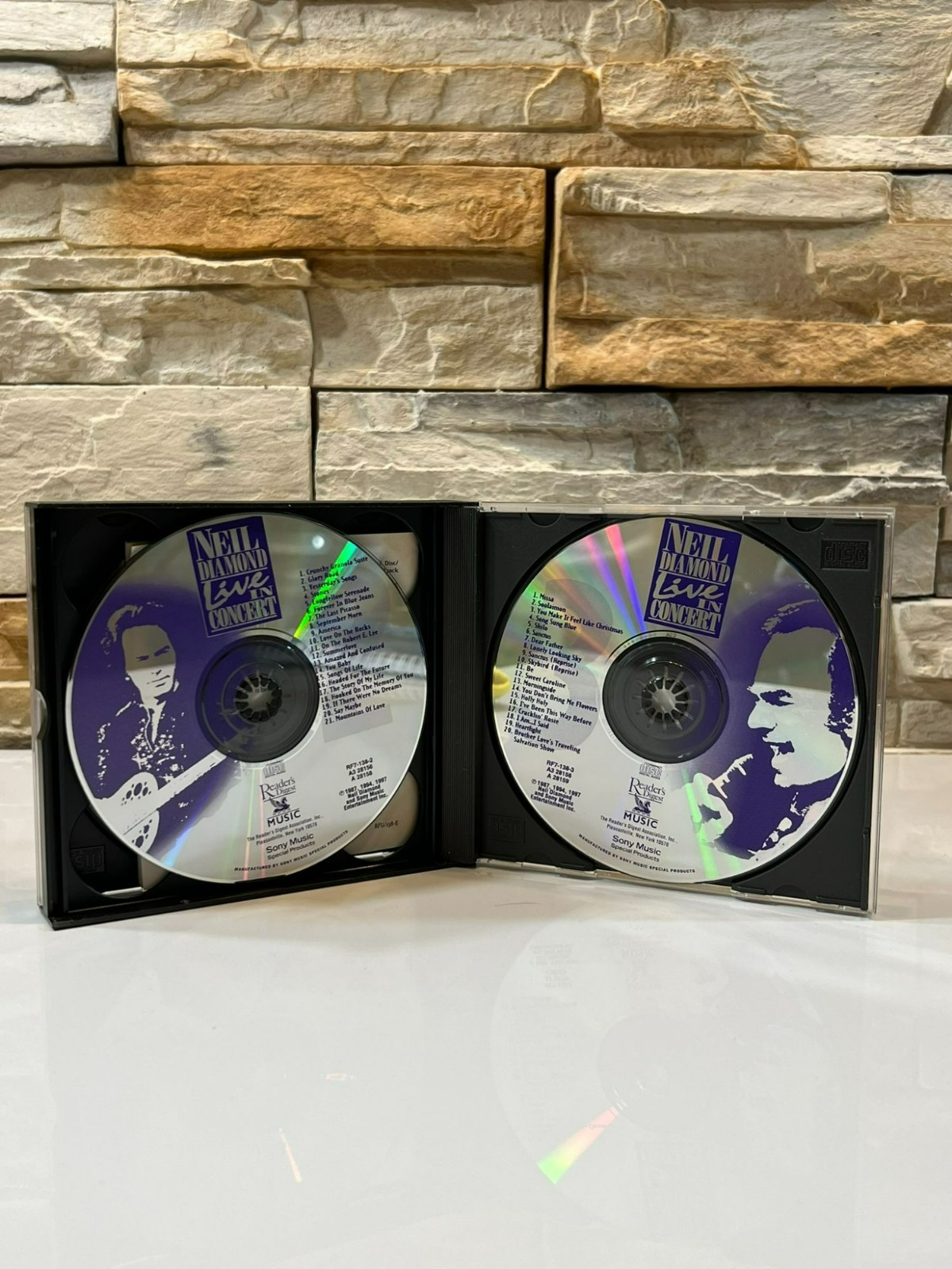 Neil Diamond Live in Concert Pop Rock 1997 Skybird Intro 3 CD Live Album Set