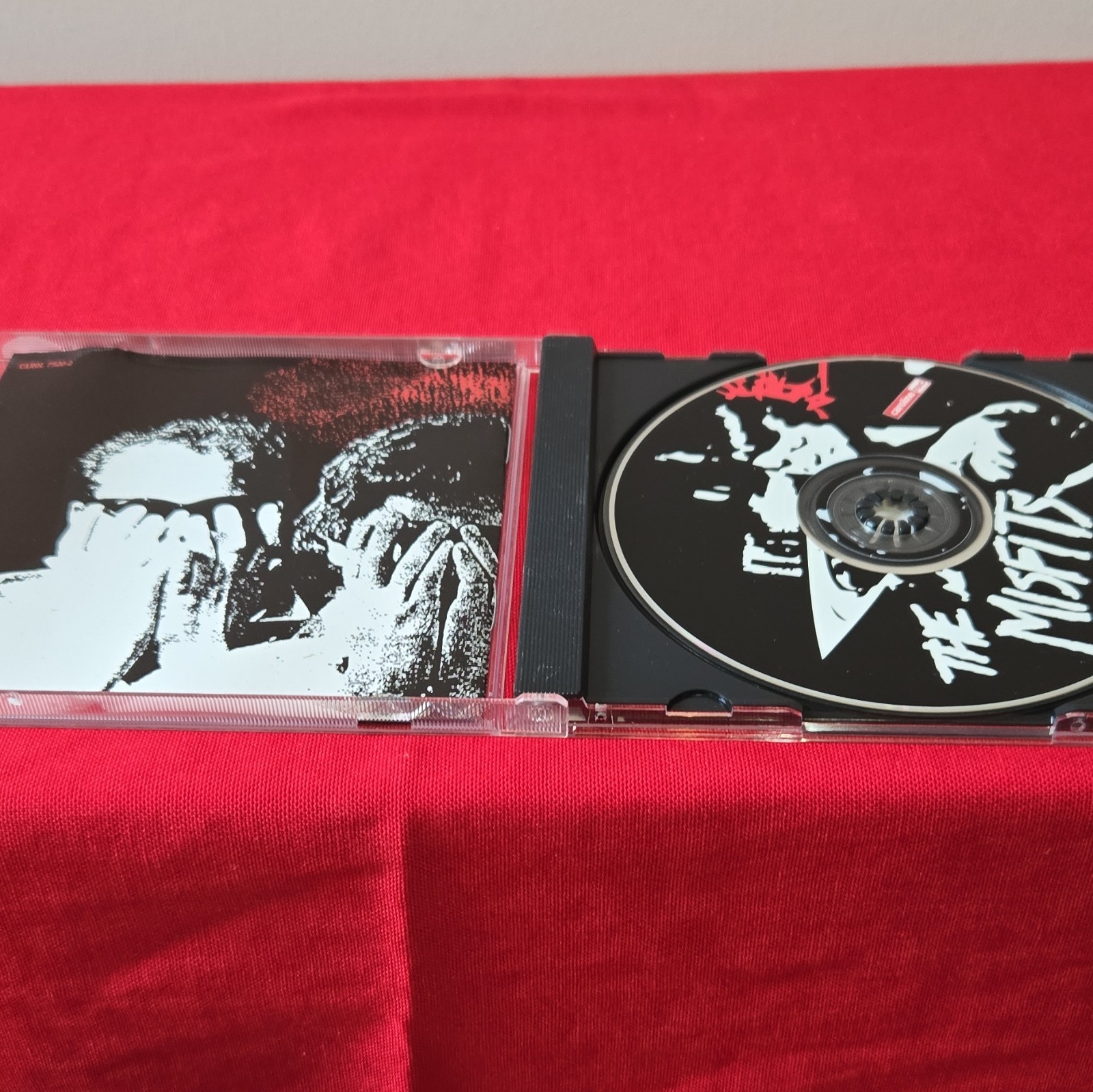 Misfits Static Age Rock Punk CD Caroline Records 1997 Jewel Case CAROL 0672-