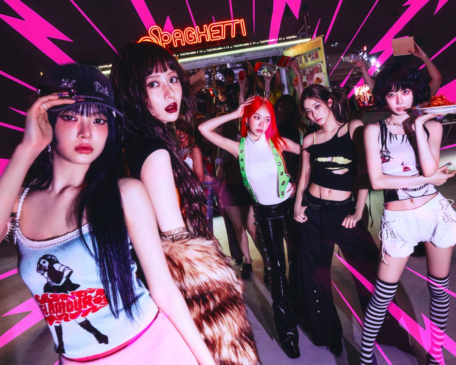 LE SSERAFIM 1st Single Album [SPAGHETTI] COMPACT Ver. CD+Book+P.Card+Sticker+etc