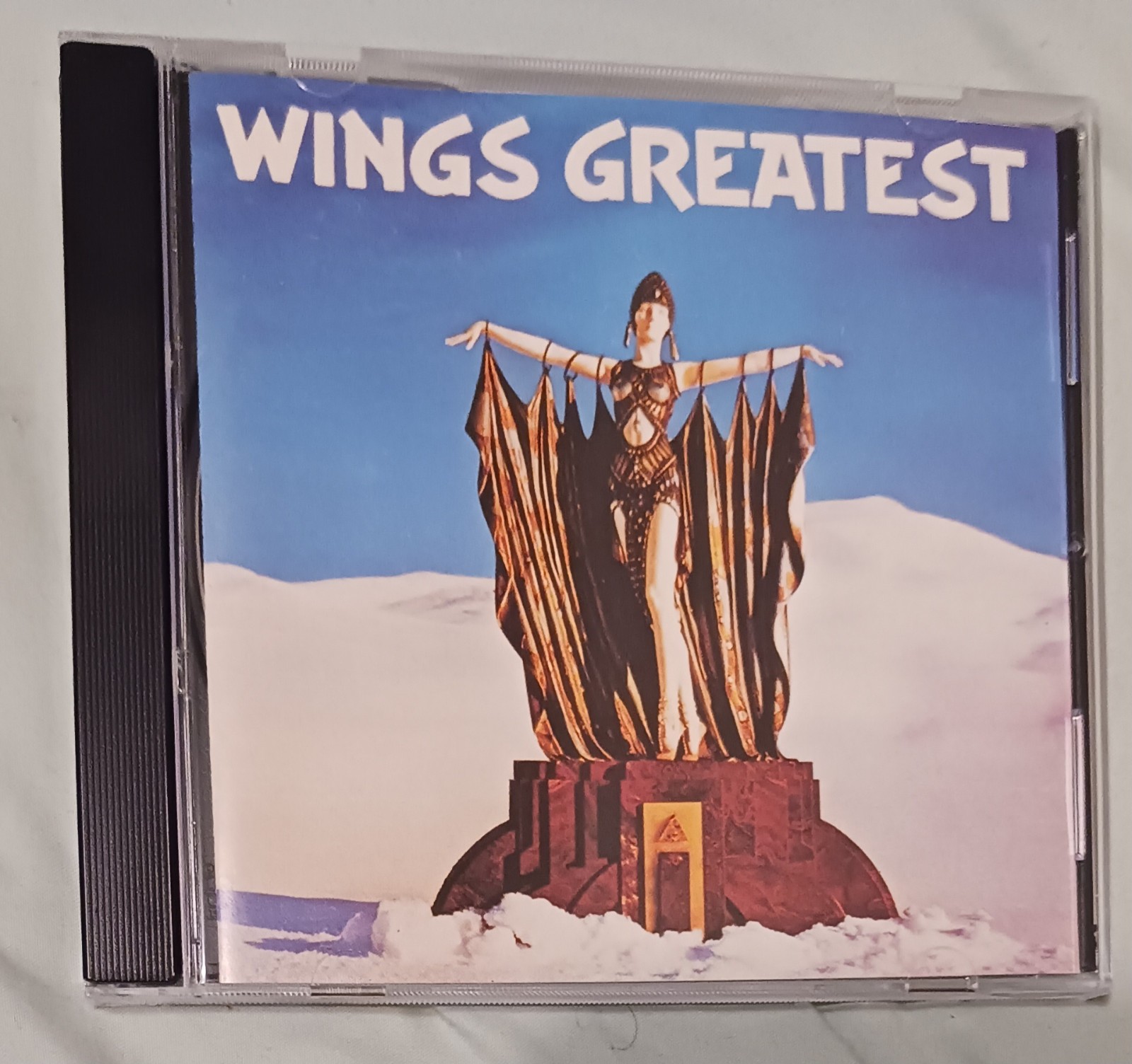 Wings Greatest (Paul McCartney) (CD, Parlophone) minor scuff (plays okay)