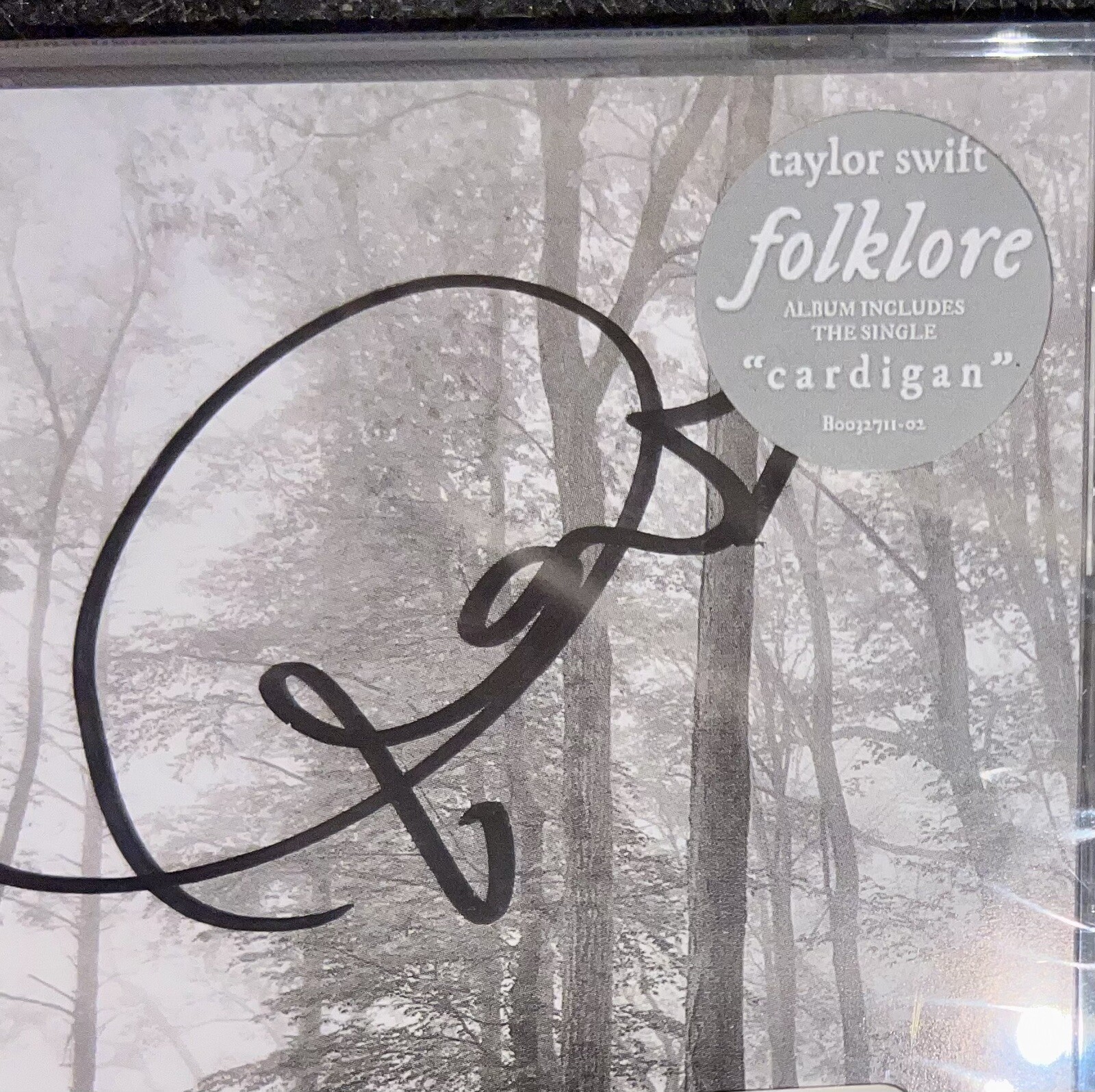 TAYLOR SWIFT SIGNED CD FOLKLORE AUTOGRAPHED NEW SEALED CARDIGAN GRAMMY WINNER
