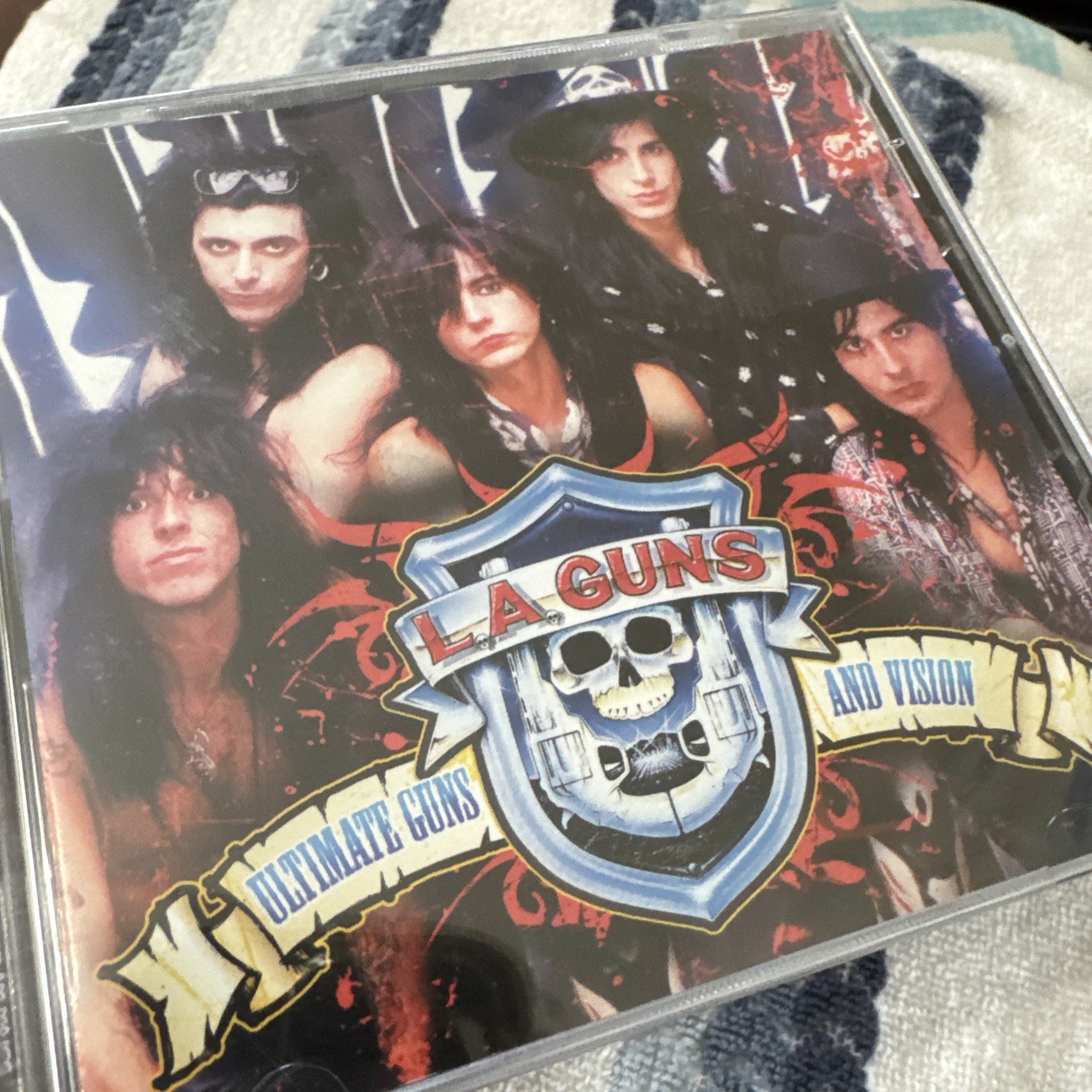 NEW* L.A. GUNS Ultimate Guns and Vision CD & DVD! N' Roses Skid Row Mötley Crüe