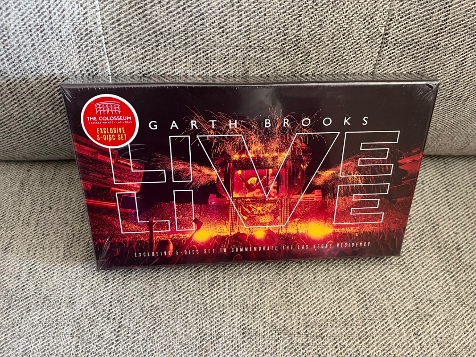 Garth Brooks LIVE at The Colosseum Exclusive