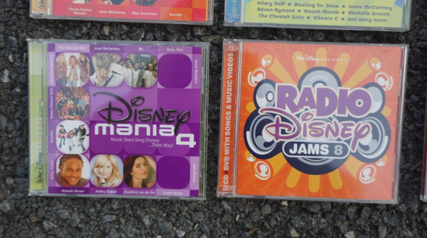 12 Disney CDs Radio Disneymania Jams Jesse McCartney Cheetah Girls Hilary Duff