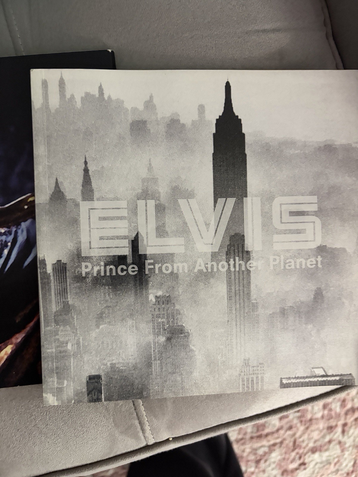 ELVIS Prince From Another Planet Madison SquareGarden 2 CDs 1 DVD &10Rare Photos