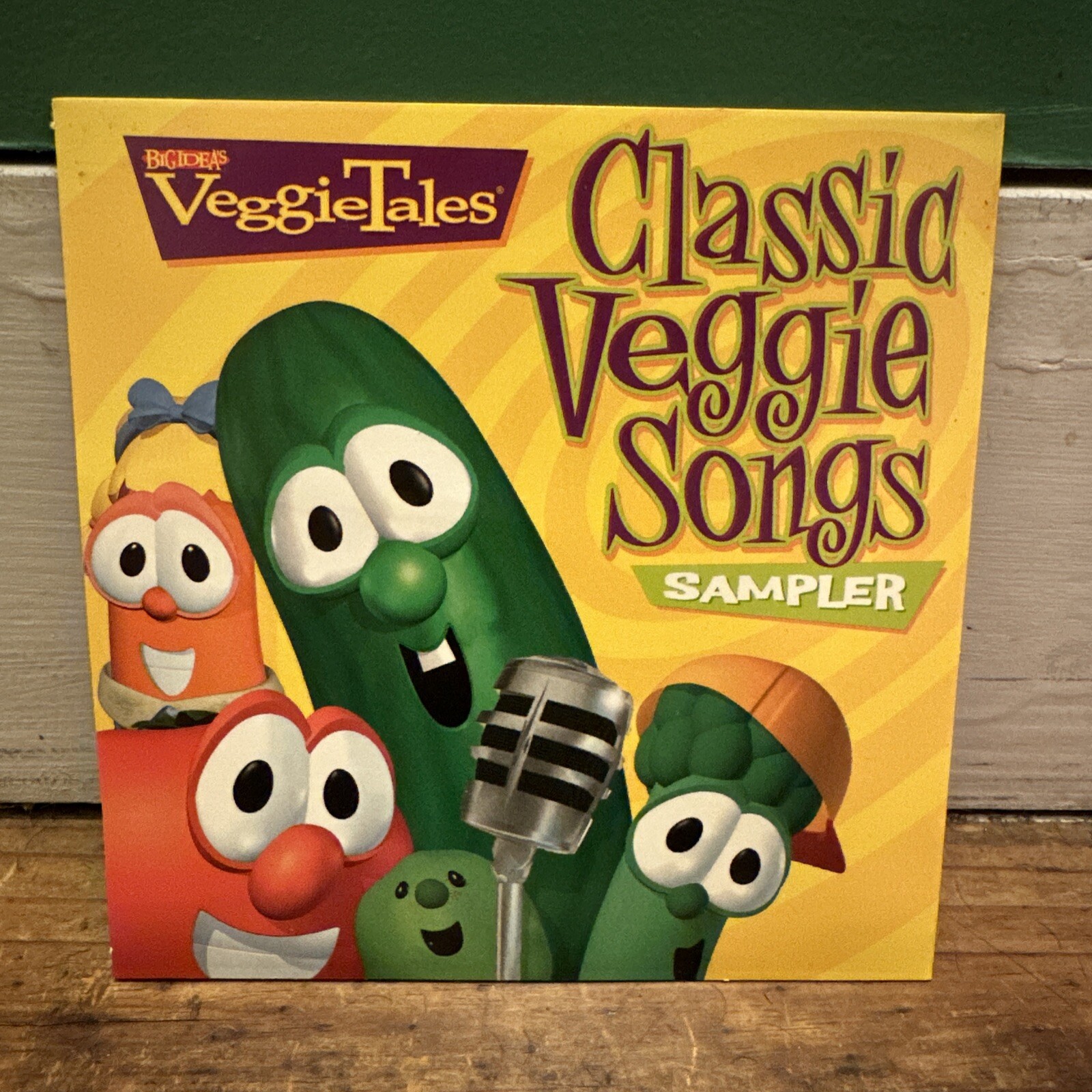 VeggieTales: Classic Veggie Songs Sampler CD - Four Classic Songs!