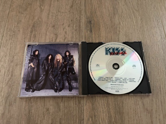 Revenge by Kiss (1st Edition CD, 1992) Like New in Case