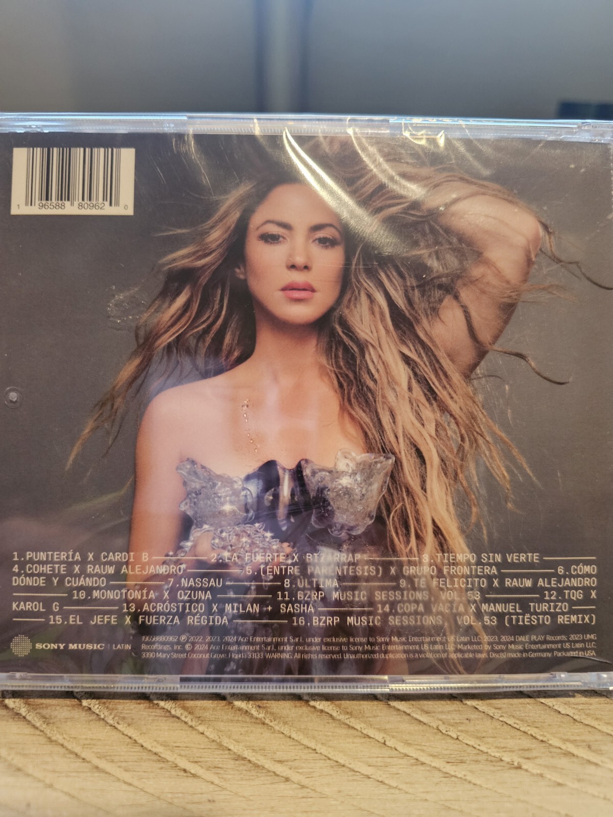 SHAKIRA - LAS MUJERES YA NO LLORAN - BRAND NEW SEALED - CD