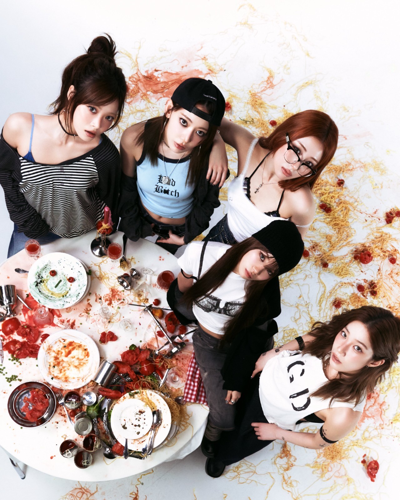 LE SSERAFIM 1st Single Album [SPAGHETTI] COMPACT Ver. CD+Book+P.Card+Sticker+etc