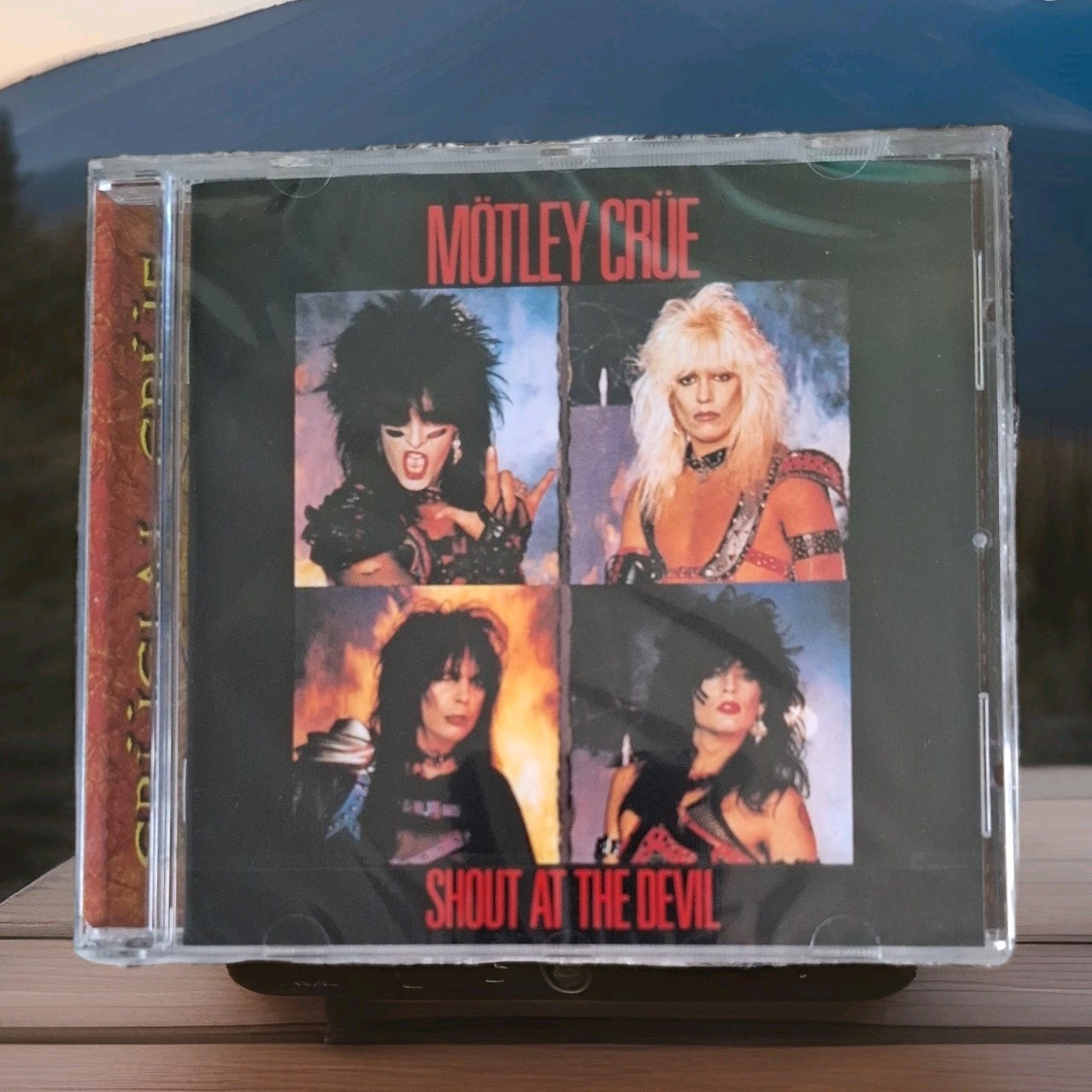 Motley Crue : Shout at the Devil CD Factory Sealed. 16 Tracks