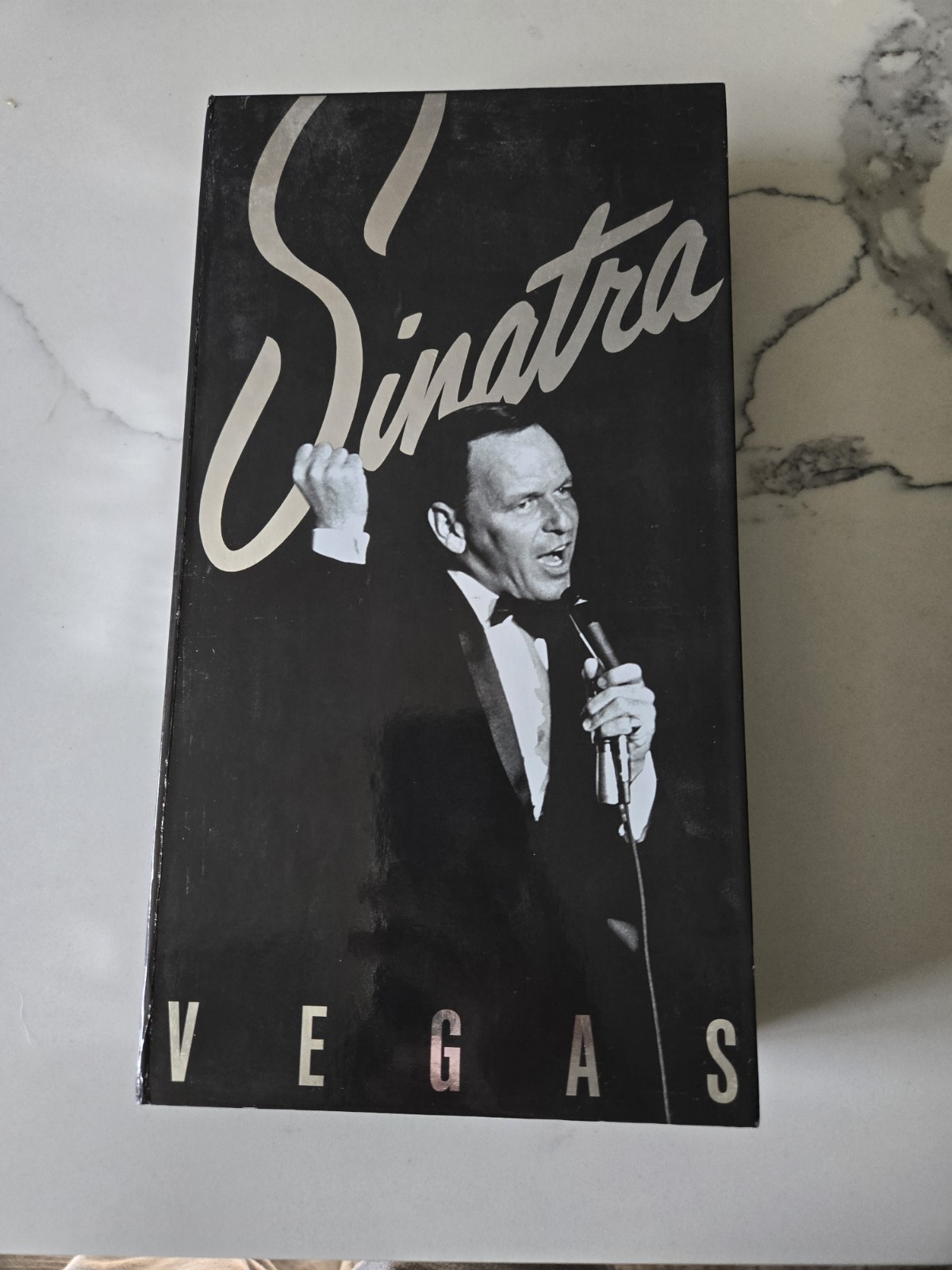 Sinatra The Ultimate Sinatra Vegas Collection 4 Cds 1 DVD Box Set