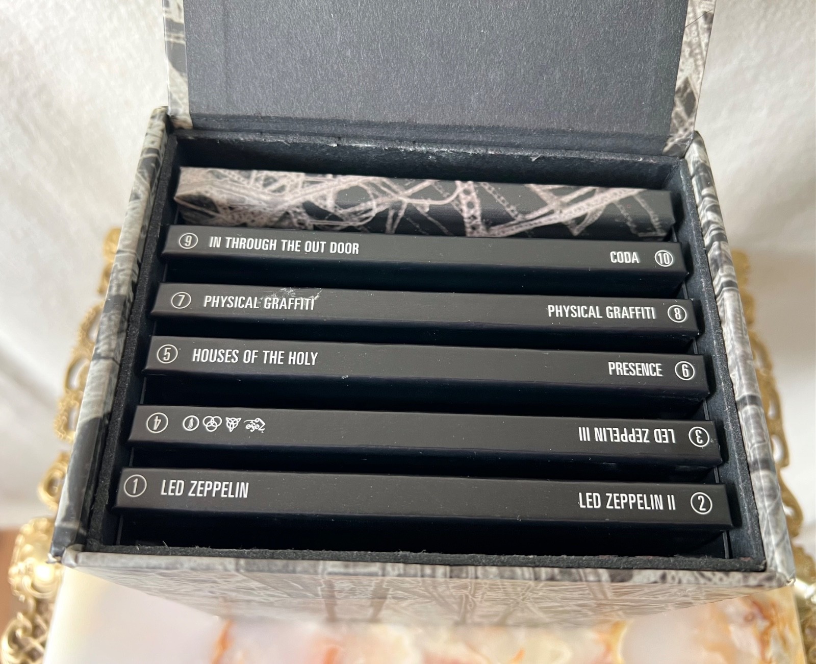 Vintage 1993 Led Zeppelin The Complete Studio Recordings 10 CD Box Set Read