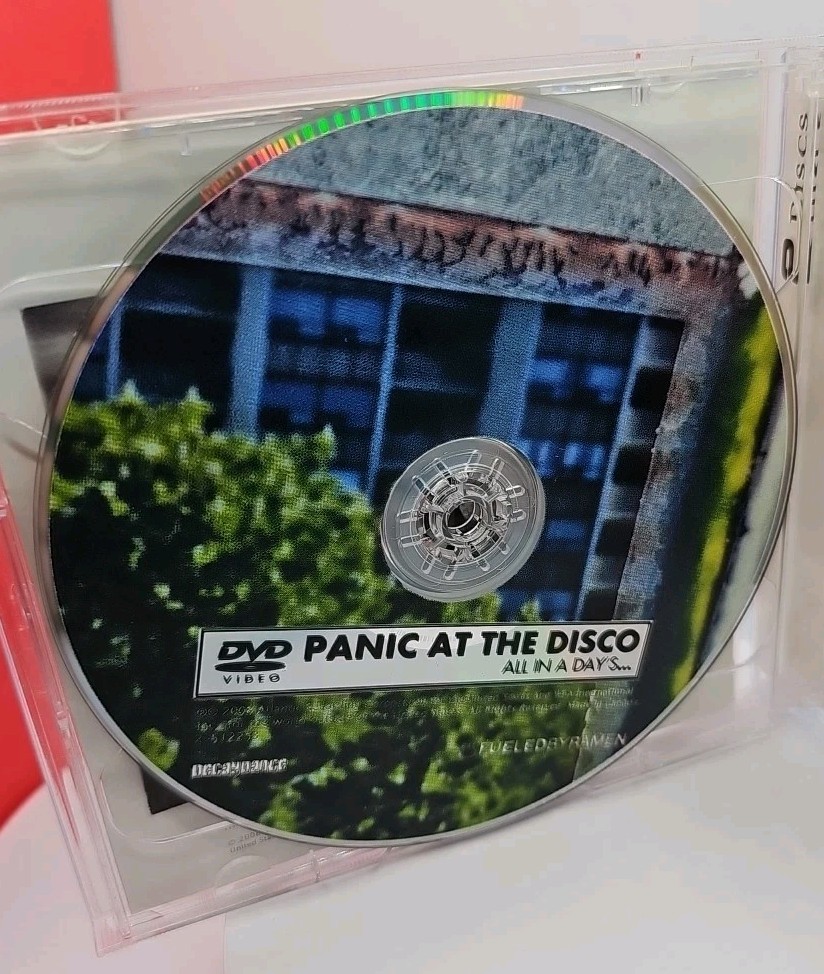 Panic At The Disco ...Live In Chicago (CD & DVD, 2008) 2-512253 With Booklet & I