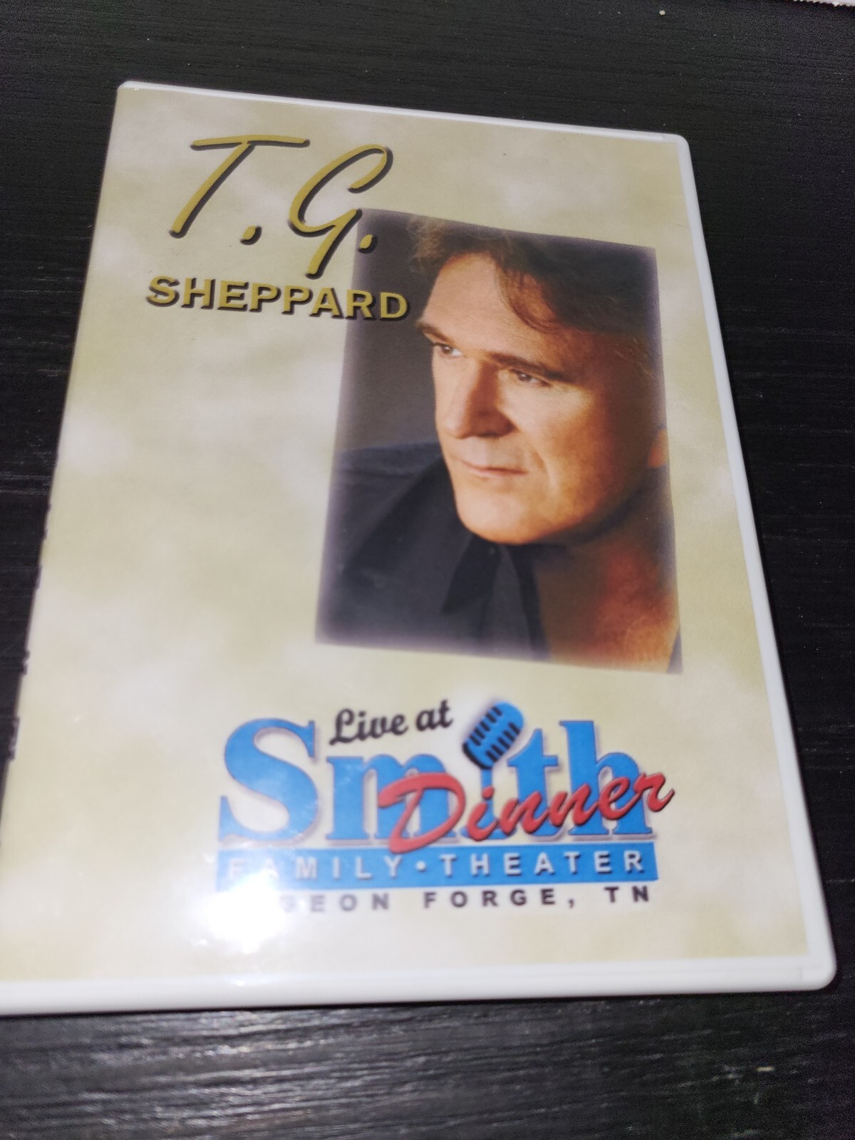 T.G. SHEPPARD SIGNED CD 2010 Smith Family Theater Pigeon Forge TN