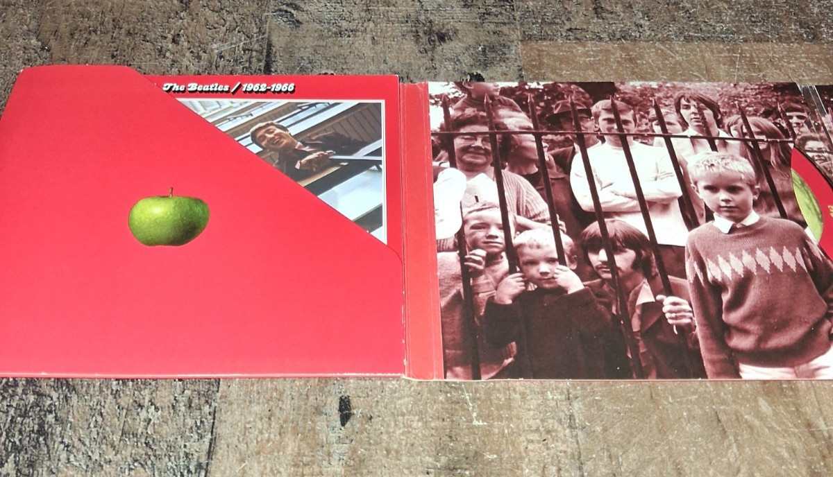 The Beatles The Beatles 1962-1966 2023 Edition 2 CDs Read