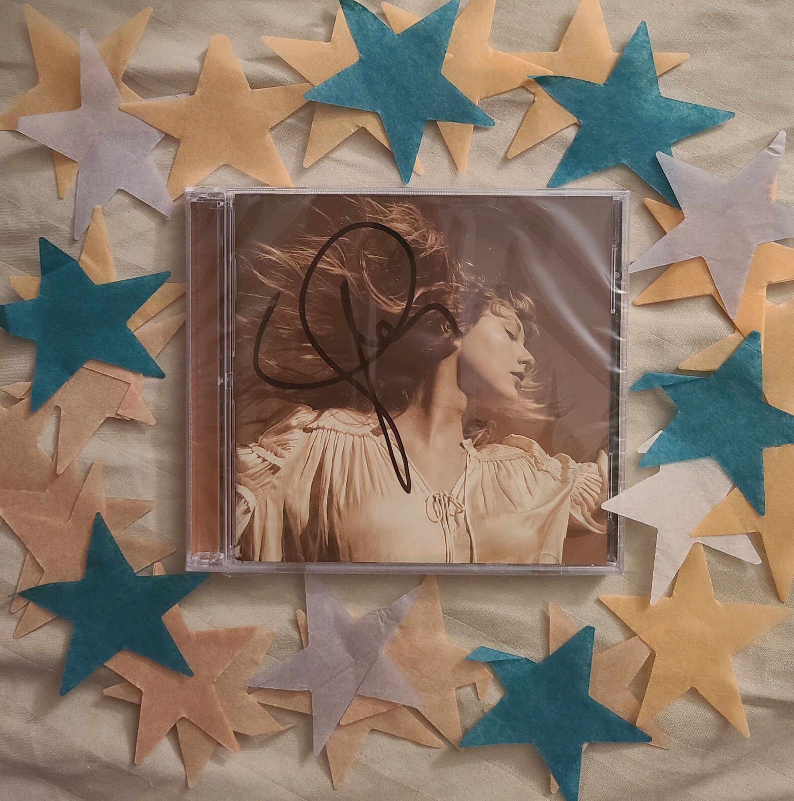 TAYLOR SWIFT Fearless (Taylor's Version) CD - SIGNED