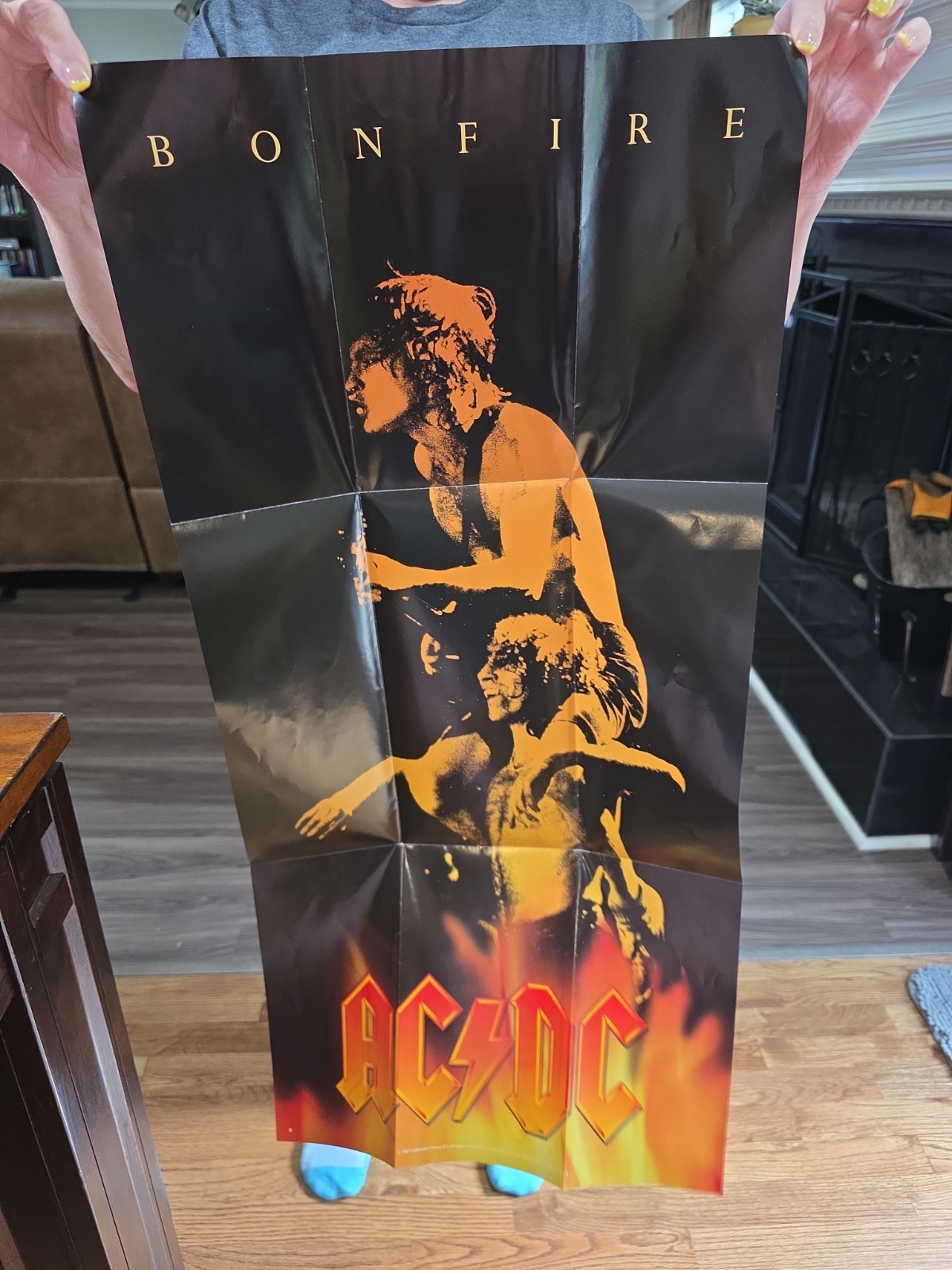 AC/DC Bonfire CD Box Set 4-Disc 1997 with Booklet, Poster, and Sticker. Black