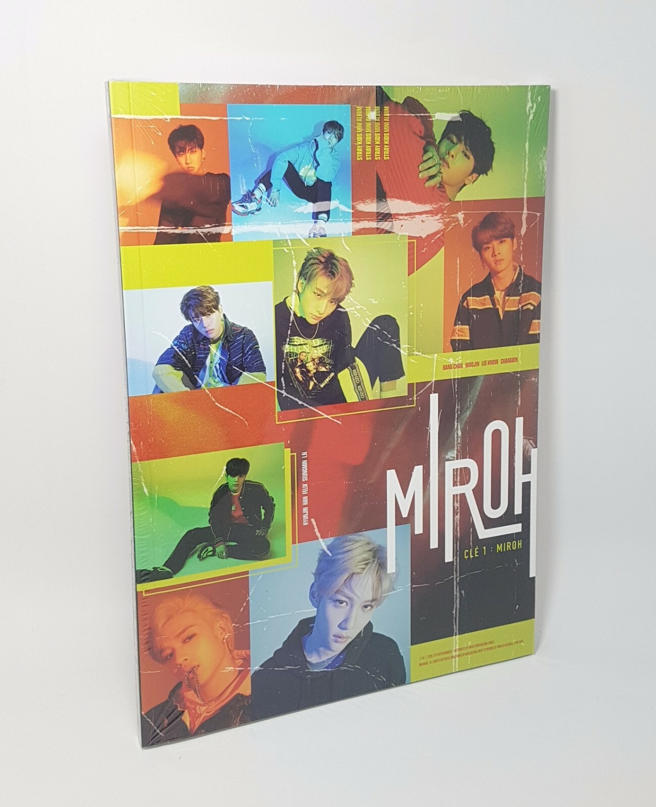 STRAY KIDS 4th Mini Album [Cle1 : MIROH] MIROH Ver. CD+Book+3p QR Card Sealed