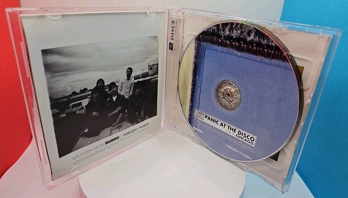 Panic At The Disco ...Live In Chicago (CD & DVD, 2008) 2-512253 With Booklet & I
