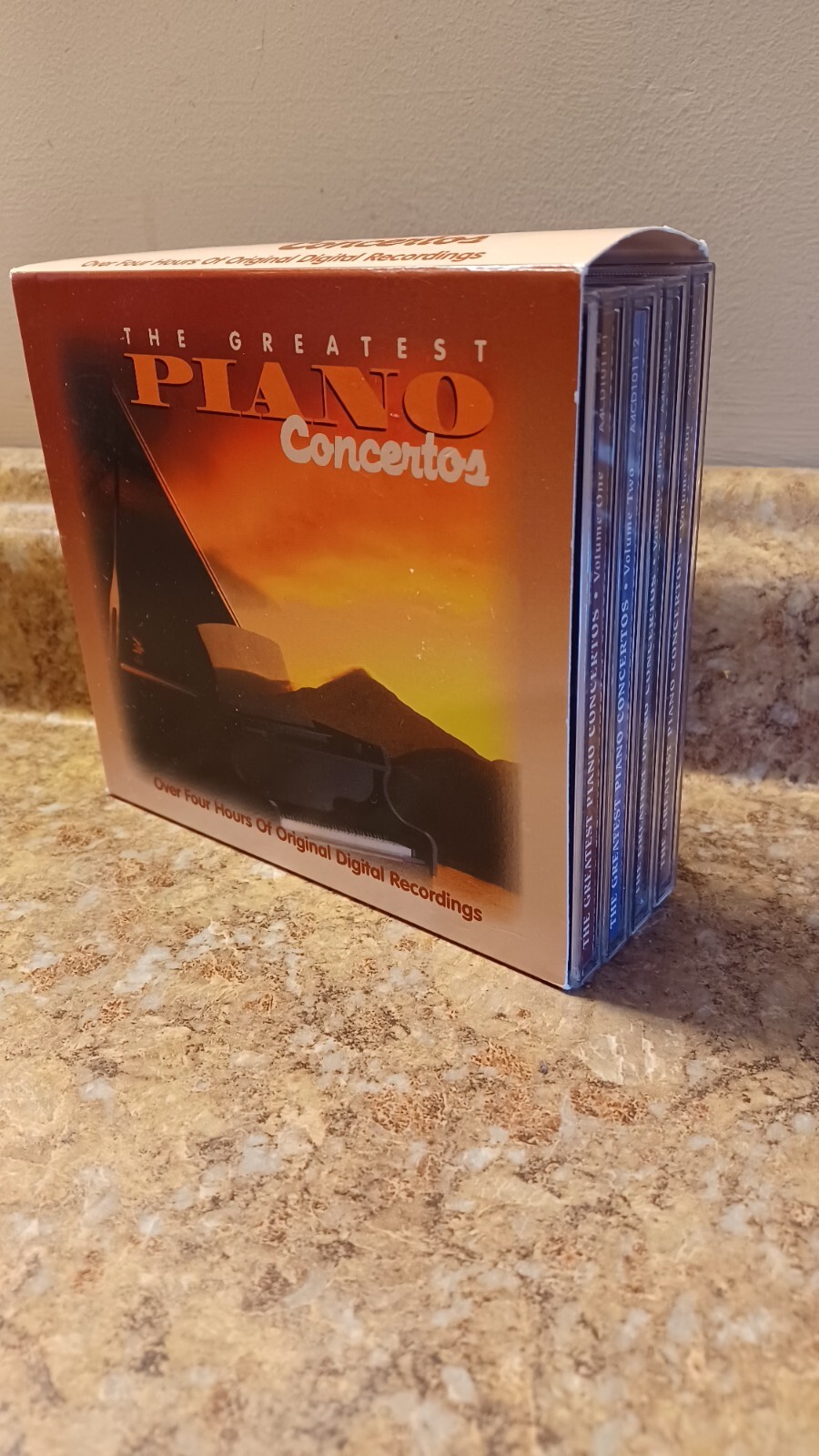 the greatest PIANO Concertos 4 hours of digital recordings - 4 CD Set