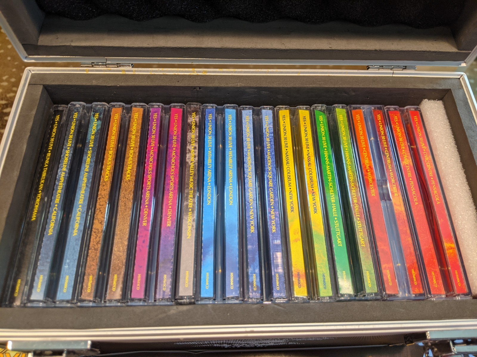 Yes - Union 30 Live: Super Deluxe Flight Case 30 Year Anniversary Ed(15CD+5DVD)