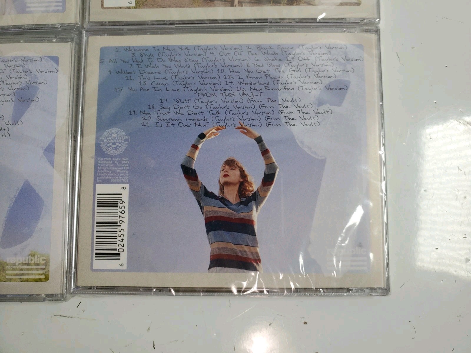 Taylor Swift 1989 Taylor’s Version 4 CD Bundle SEALED NEW - Case Damage