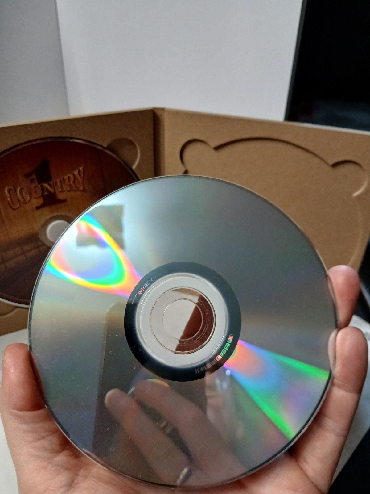 2009 #1 Country Collector’s Edition – 3‑Disc CD Set in Tin Box – Original...