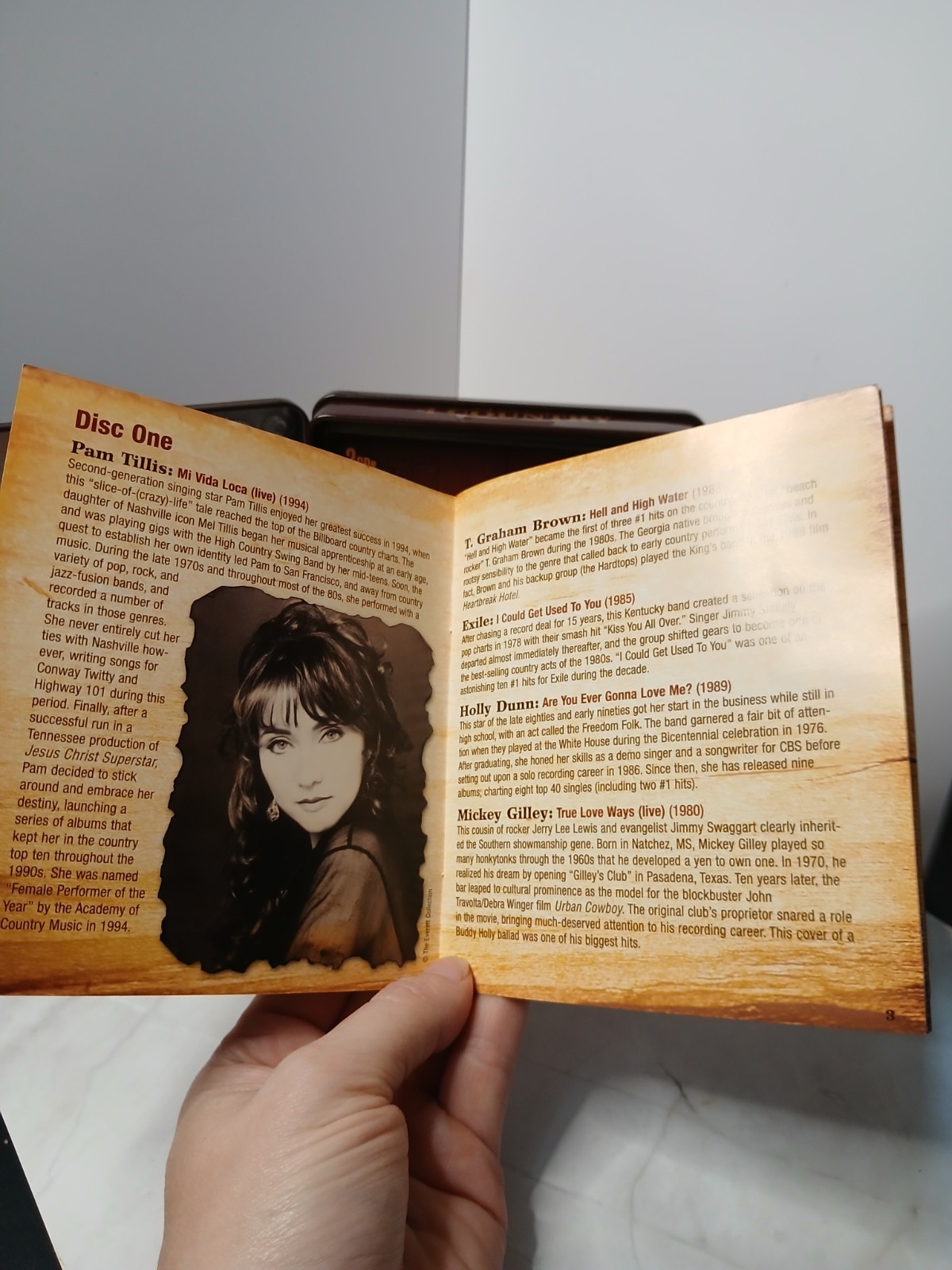2009 #1 Country Collector’s Edition – 3‑Disc CD Set in Tin Box – Original...