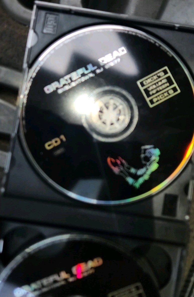 Grateful Dead - Dick's Picks VOL 15 - 3 CDs - GDCD 4035 - 1999 Edition - 9/3/77