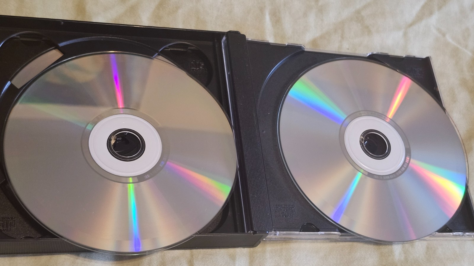 Lot of 2 CD Sets: Old Time Radio Shows: Detectives & All Time Favorites-preowned