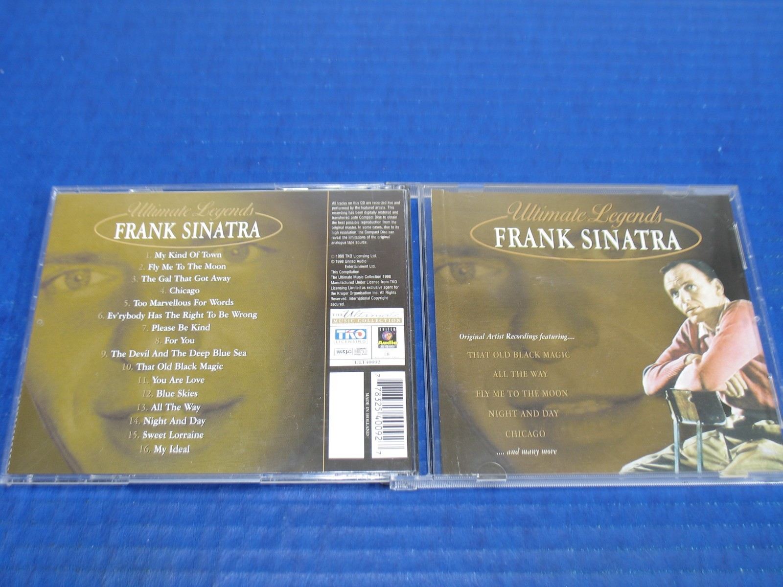 Frank Sinatra - Ultimate Legends - 1998 Vocal Jazz CD w/16 Songs Chicago