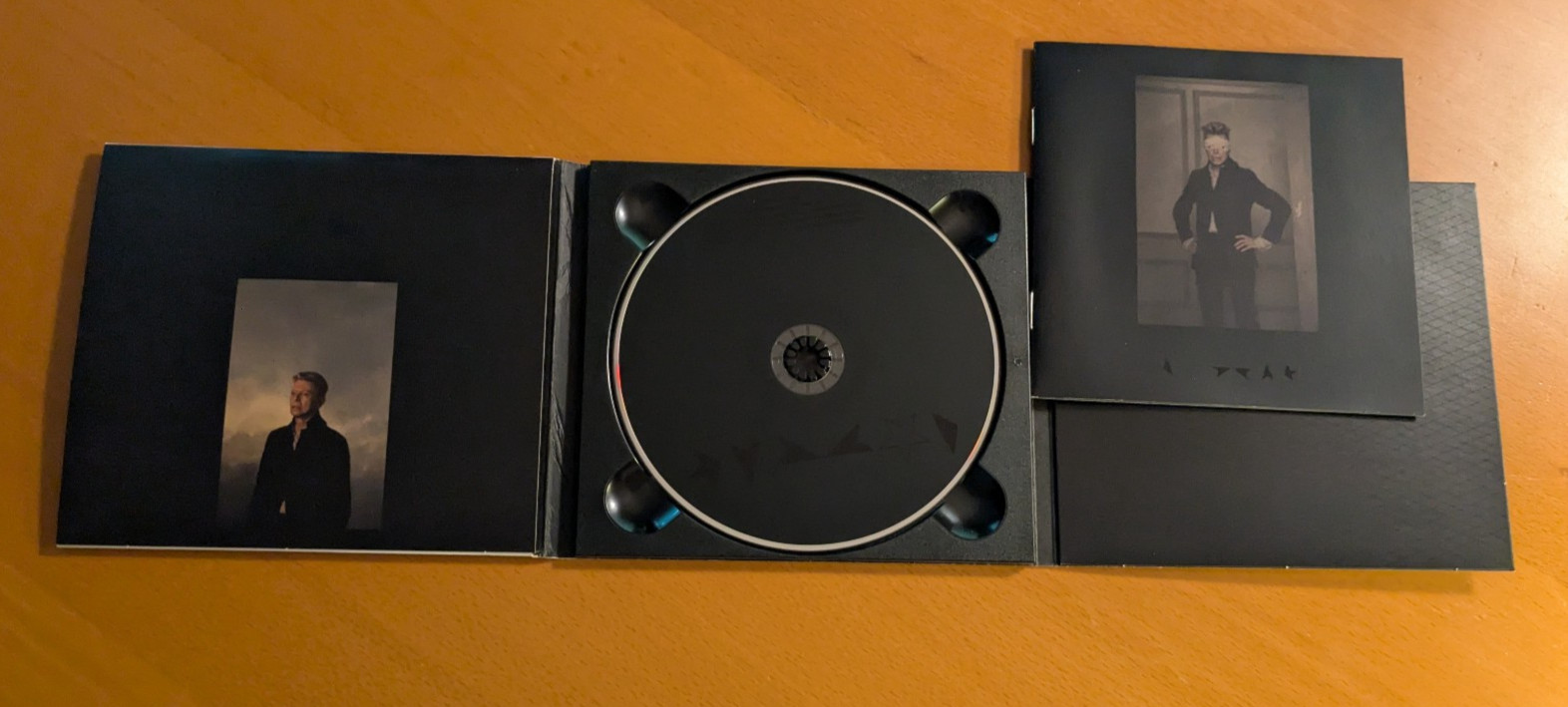 David Bowie Blackstar CD 2016 Studio Album Digipak w/ Booklet NM
