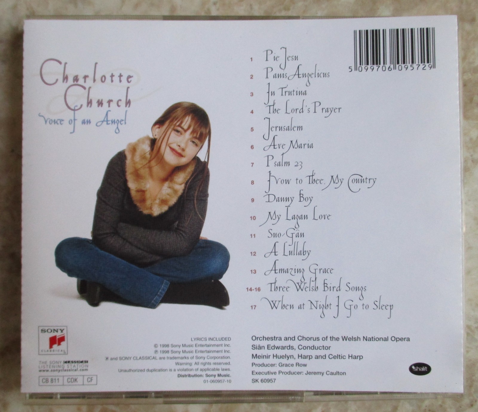 Charlotte Church - CD Album - Voice of An Angel - 1998 - Sony SK 60957 - EX/VG+