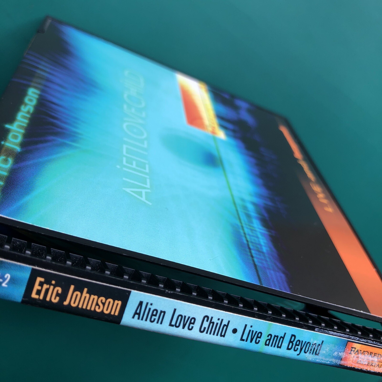 Eric Johnson, Alien Love Child LIVE AND BEYOND Blues Rock CD Digibox Zenland USA