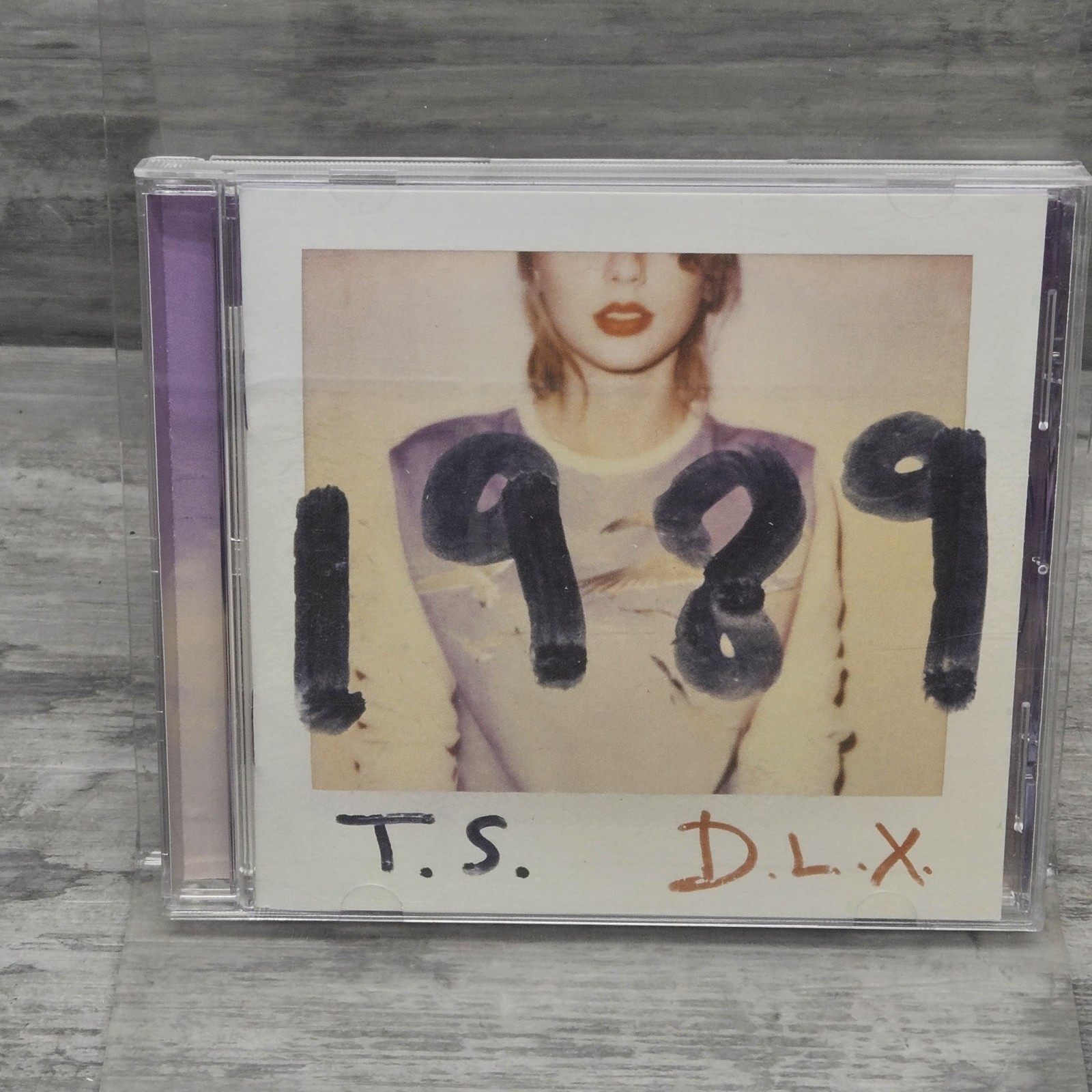 Taylor Swift CD Lot (7) Debut Fearless Holiday Speak Now 1989 Reputation