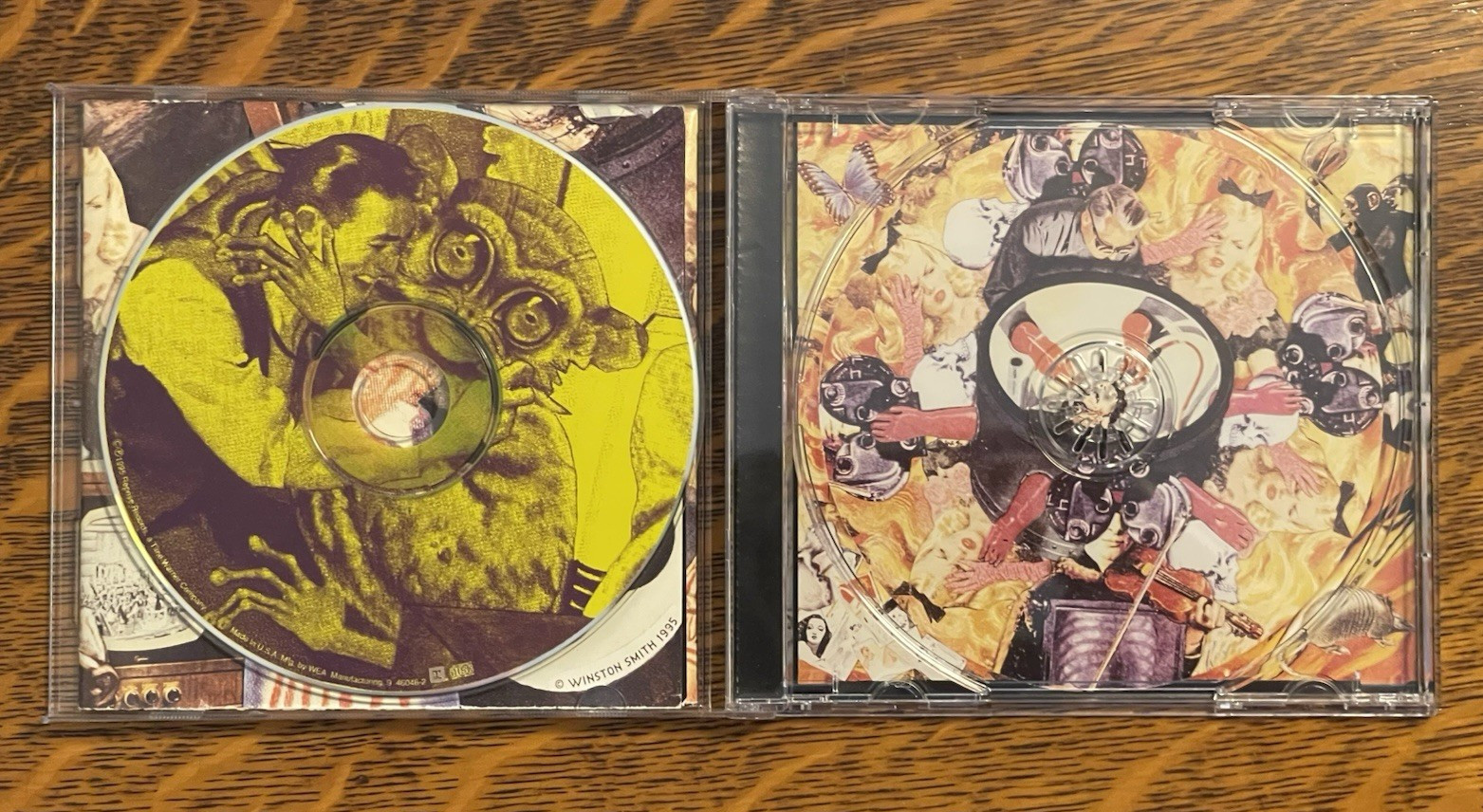 CD WITH FOLD OUT POSTER~ GREEN DAY~ 1995~ INSOMNIA